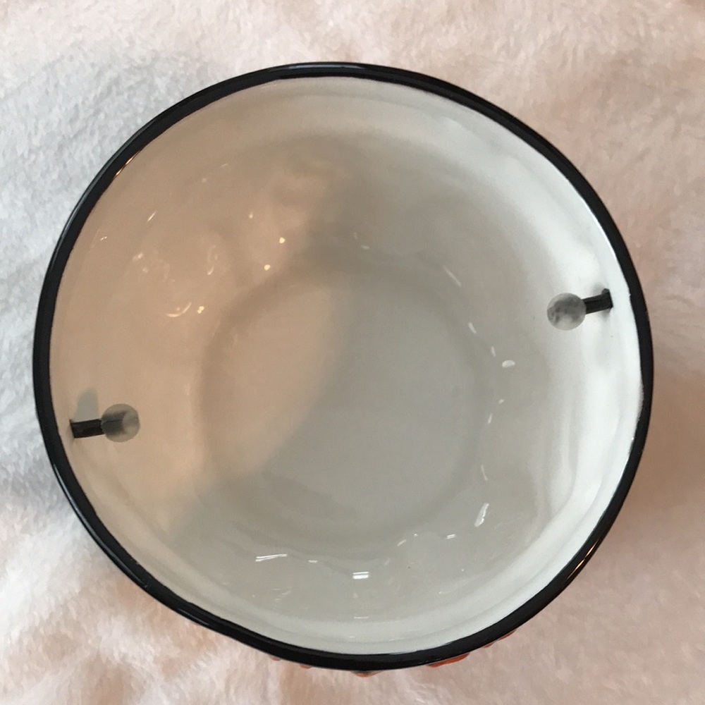 “HAPPY HALLOWEEN” Ceramic Candy Bucket - Picture 7 of 10